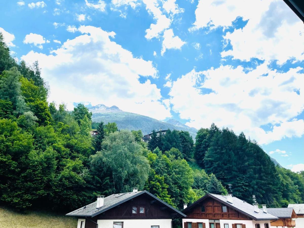 Elga Residence - Relax In Alta Valtellina - Bormio Valdisotto Eksteriør billede
