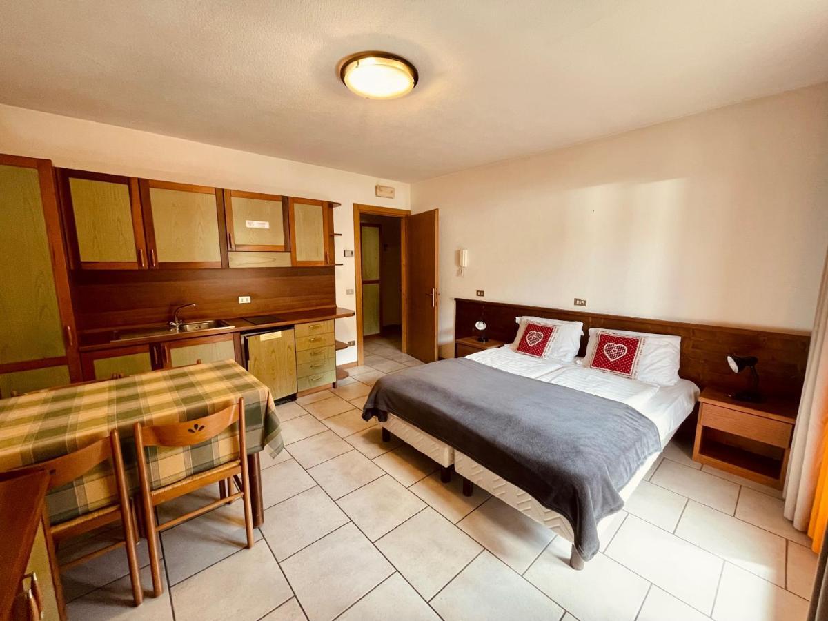 Elga Residence - Relax In Alta Valtellina - Bormio Valdisotto Eksteriør billede