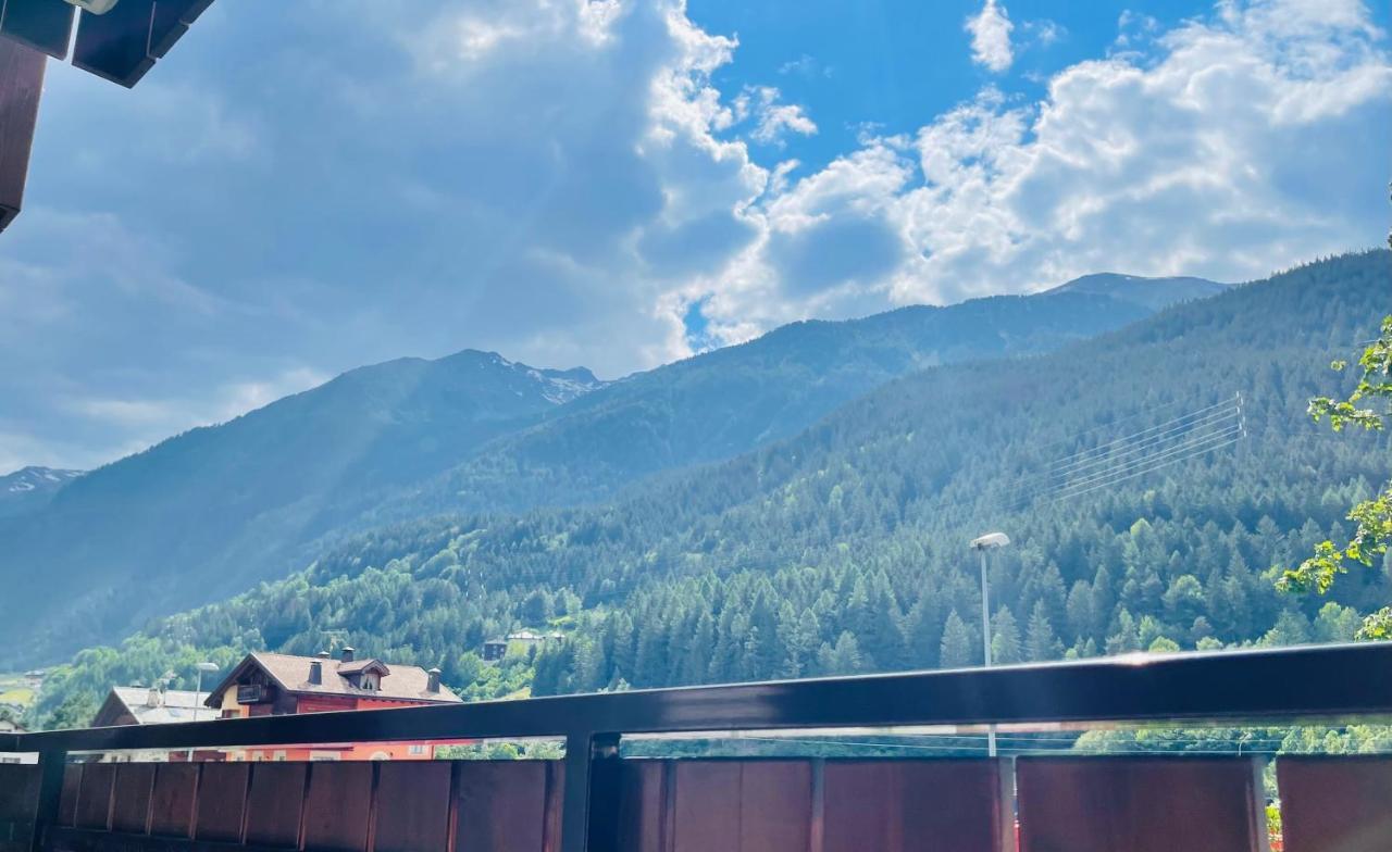 Elga Residence - Relax In Alta Valtellina - Bormio Valdisotto Eksteriør billede
