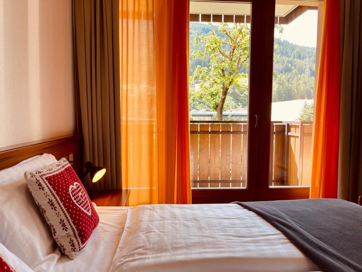 Elga Residence - Relax In Alta Valtellina - Bormio Valdisotto Eksteriør billede